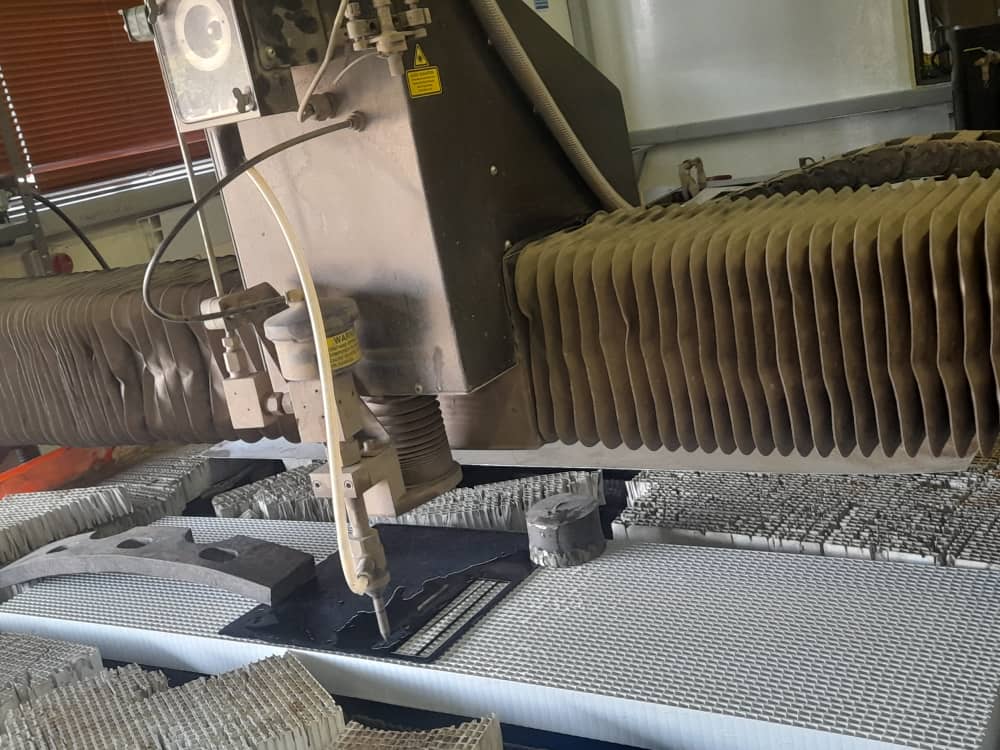 Cutting mold